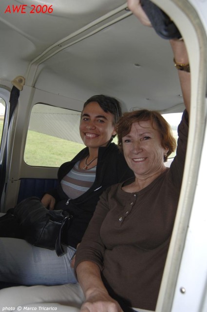 AWE 2006 - Monica Valentini and Lubov Rylova in the C172